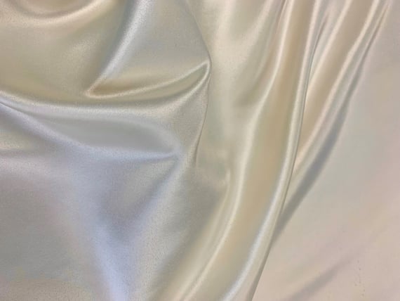 Satinessa Satin Ivory tablecloth linen rental